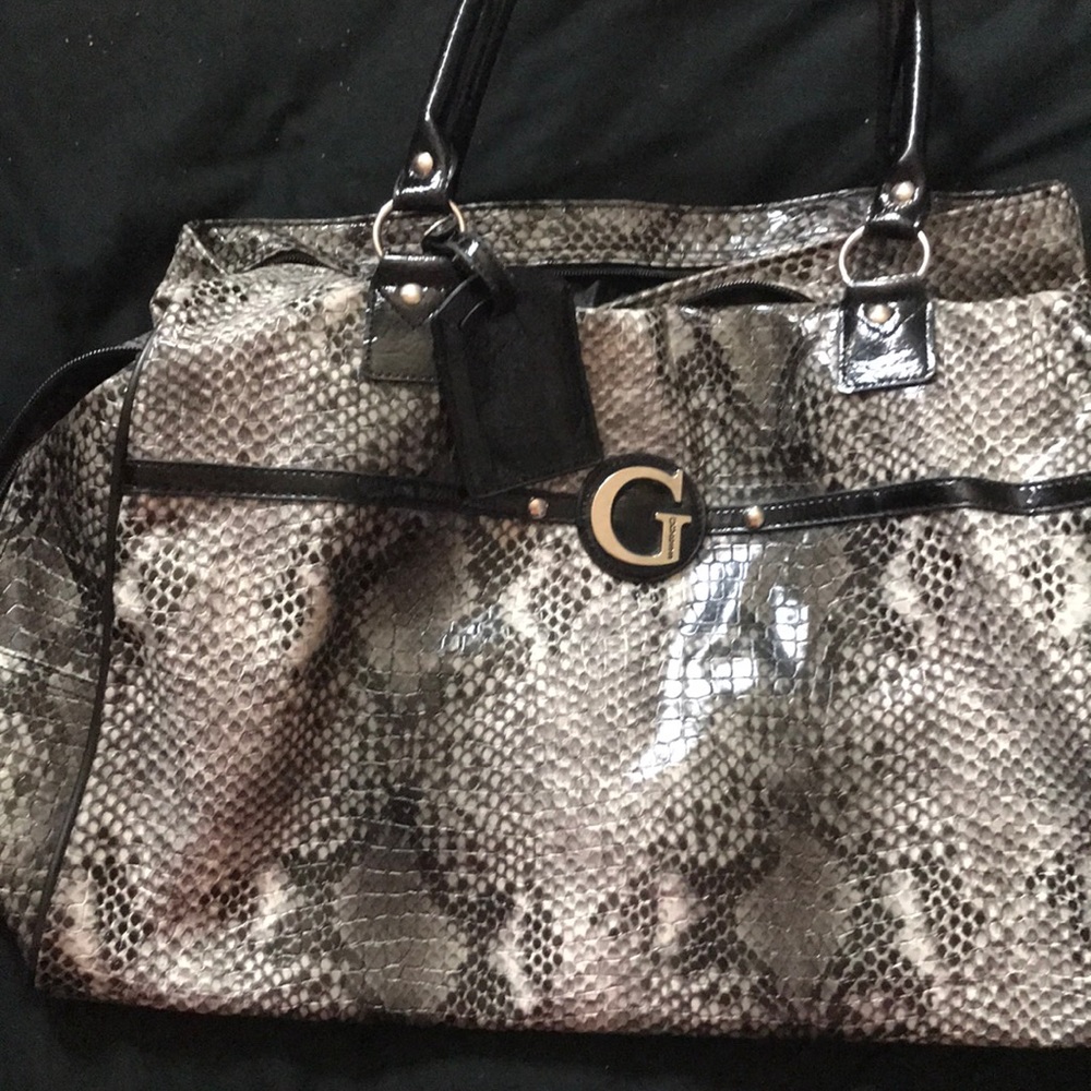 Guess travel bag